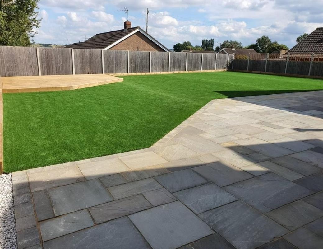 DP Wilkinson patio and garden in Lincoln